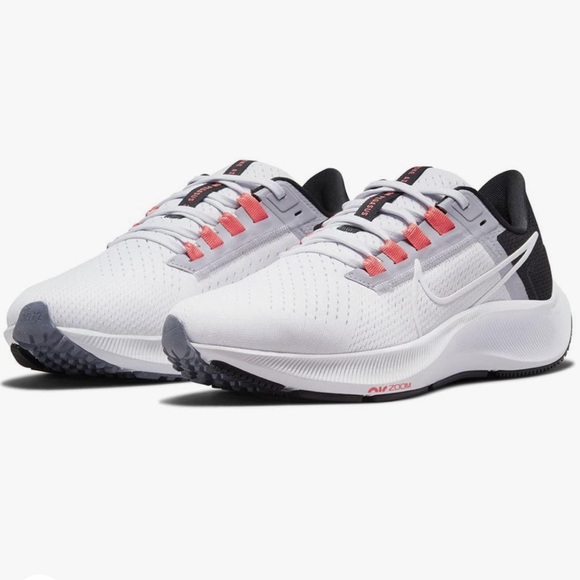 Nike Air Zoom Pegasus 38 Roadrunning Shoes - Size 9 - Picture 1 of 10